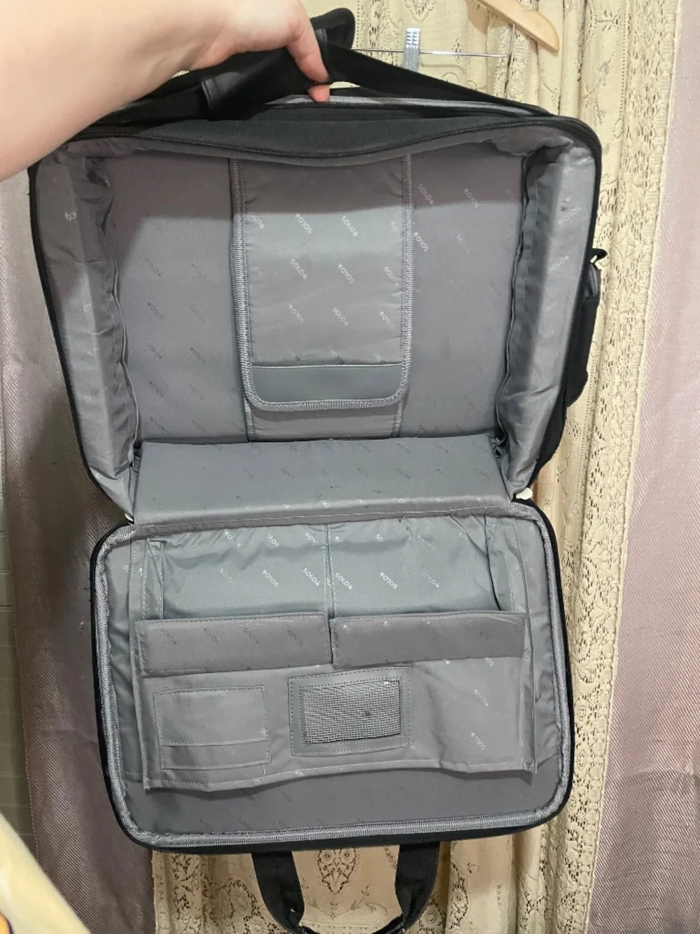 Solo: durable nylon soft briefcase/computer bag
